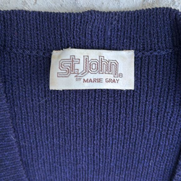 Vintage St. John by Marie Gray - Picture 2 of 5